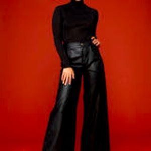 Black wide leg faux trouser pants 👖🖤